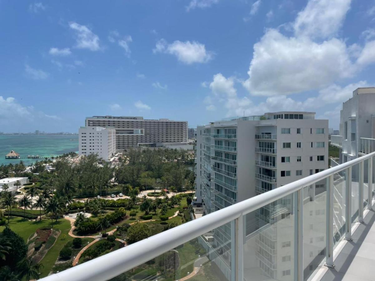 Beachfront Luxury Apartments Cancún Exterior foto