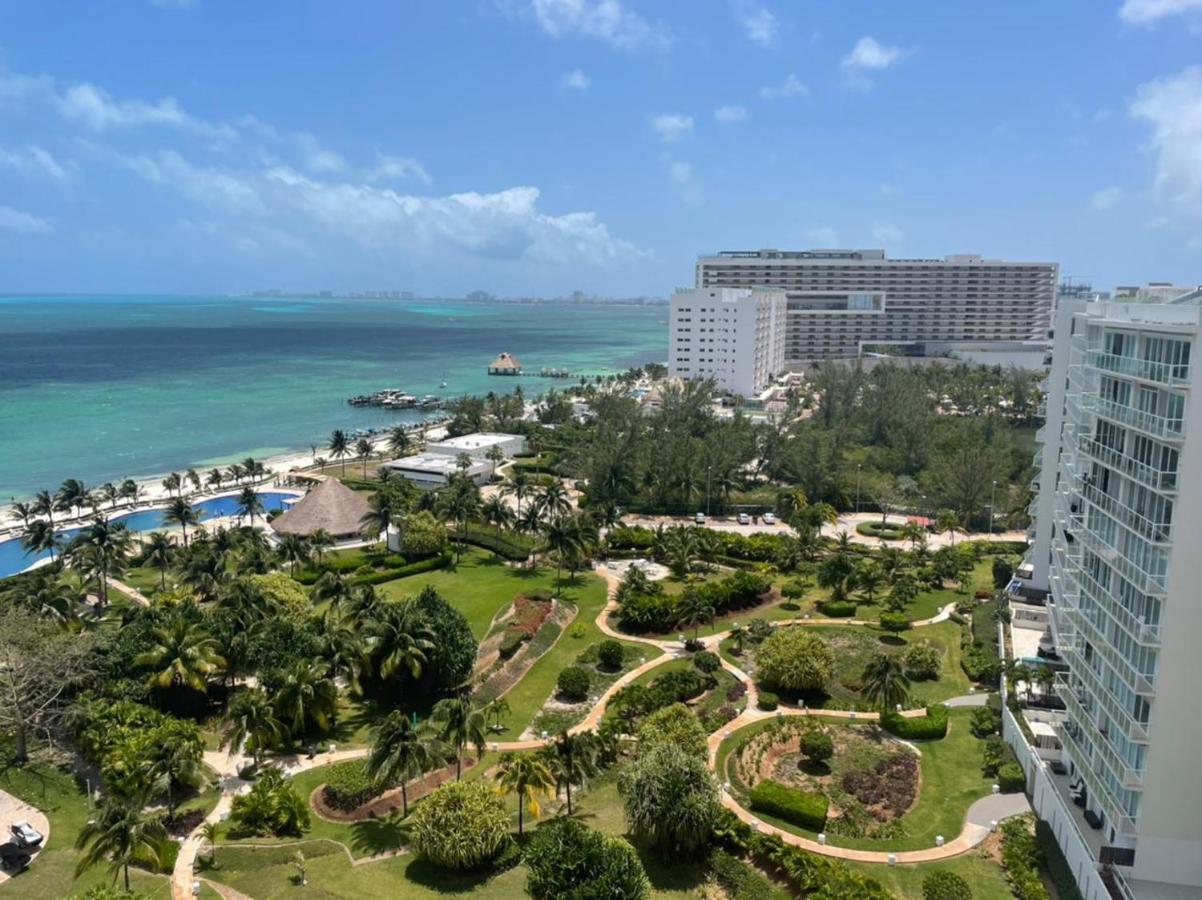 Beachfront Luxury Apartments Cancún Exterior foto